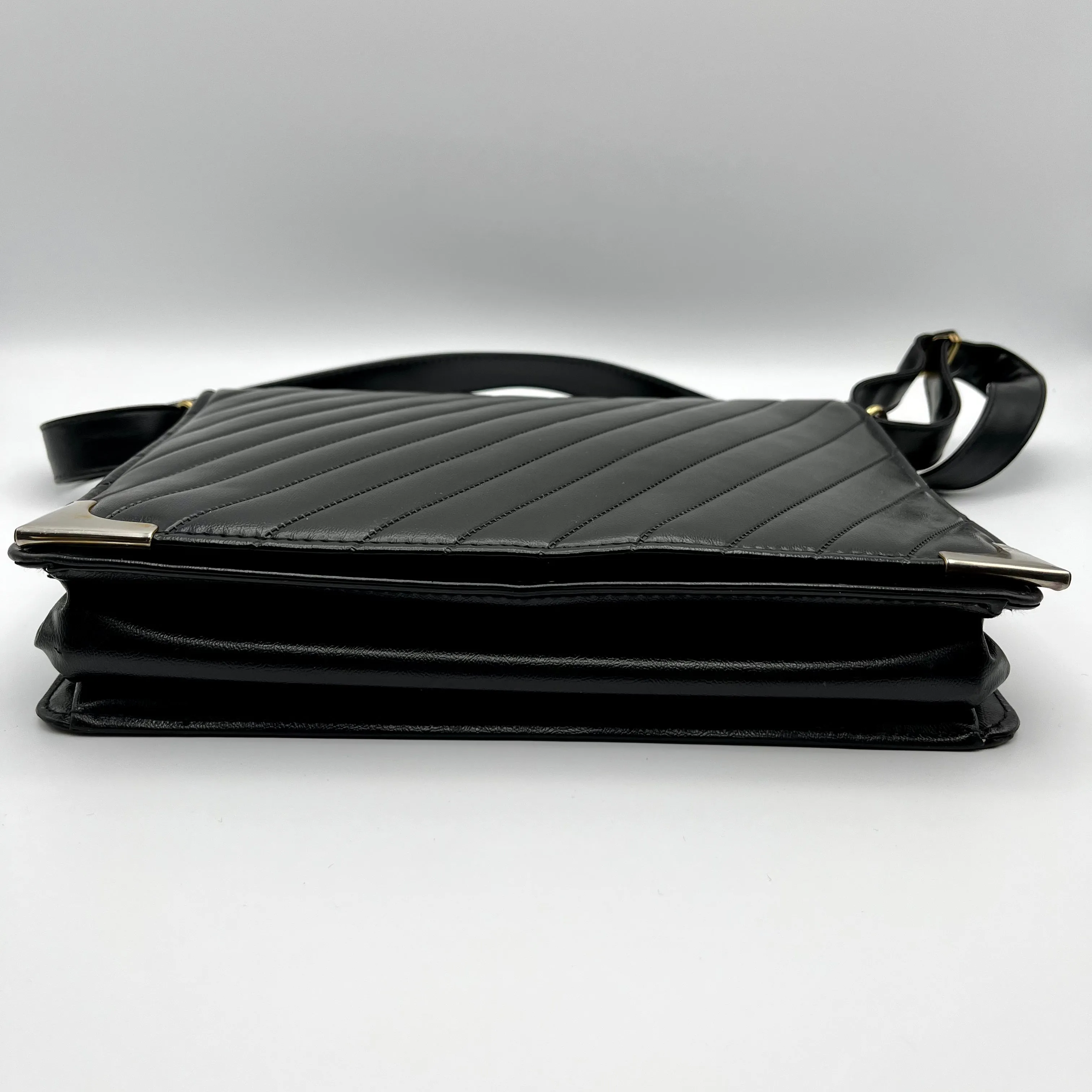 1960s Black Shoulder Bag With Adjustable Strap