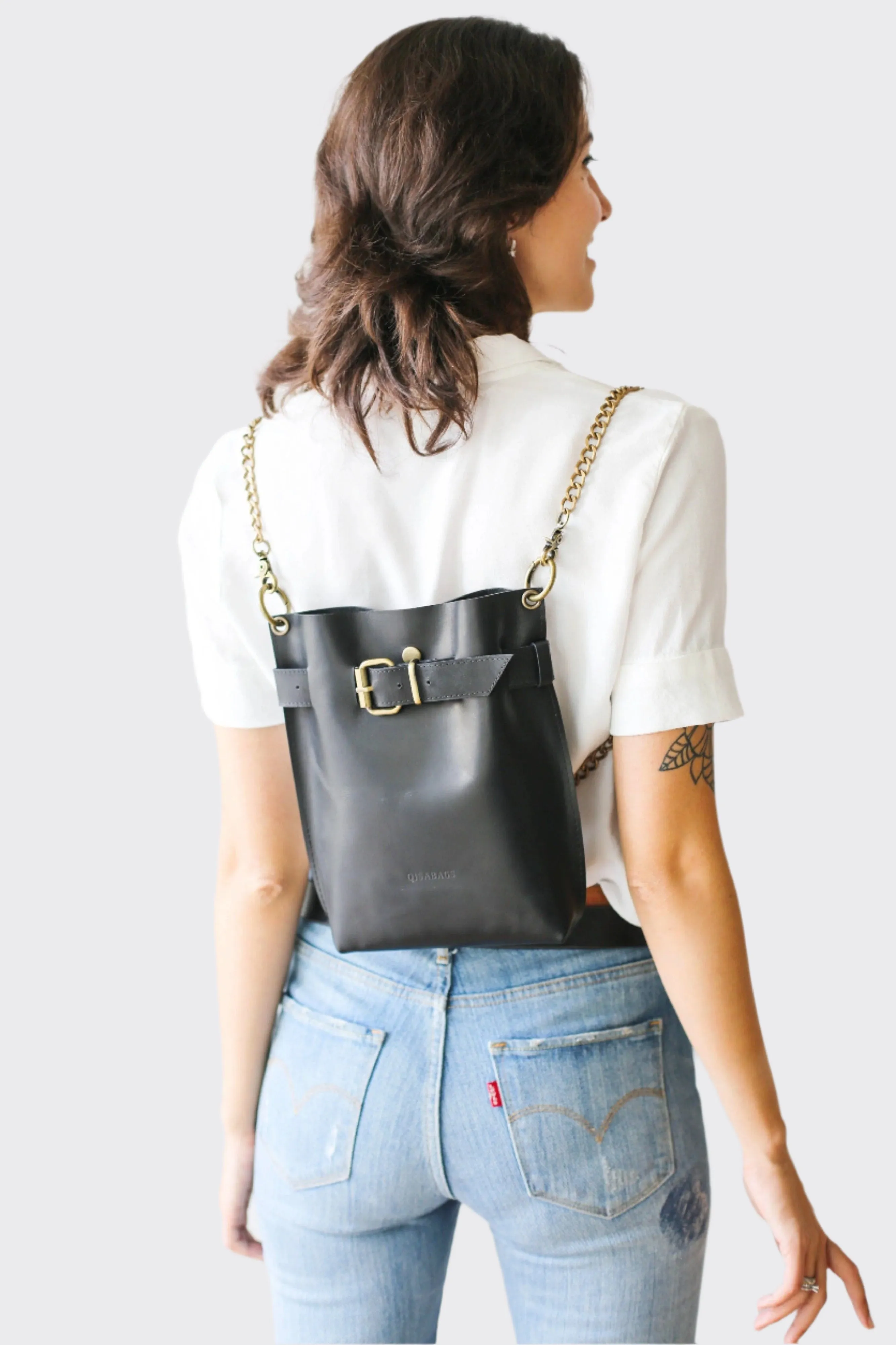 Black Leather Bag w/Chain