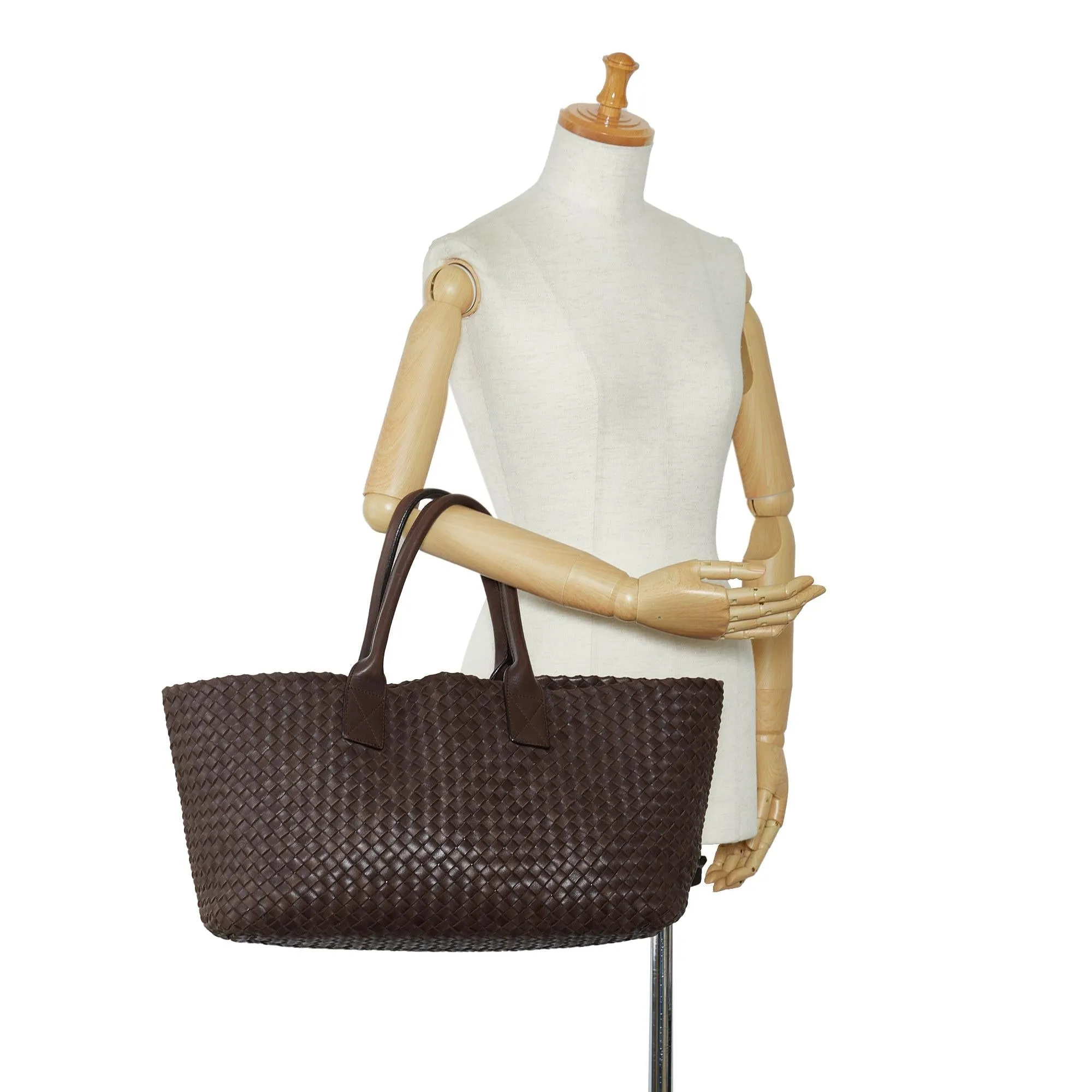 Bottega Veneta Large Intrecciato Cabat (SHG-DOMjM0)