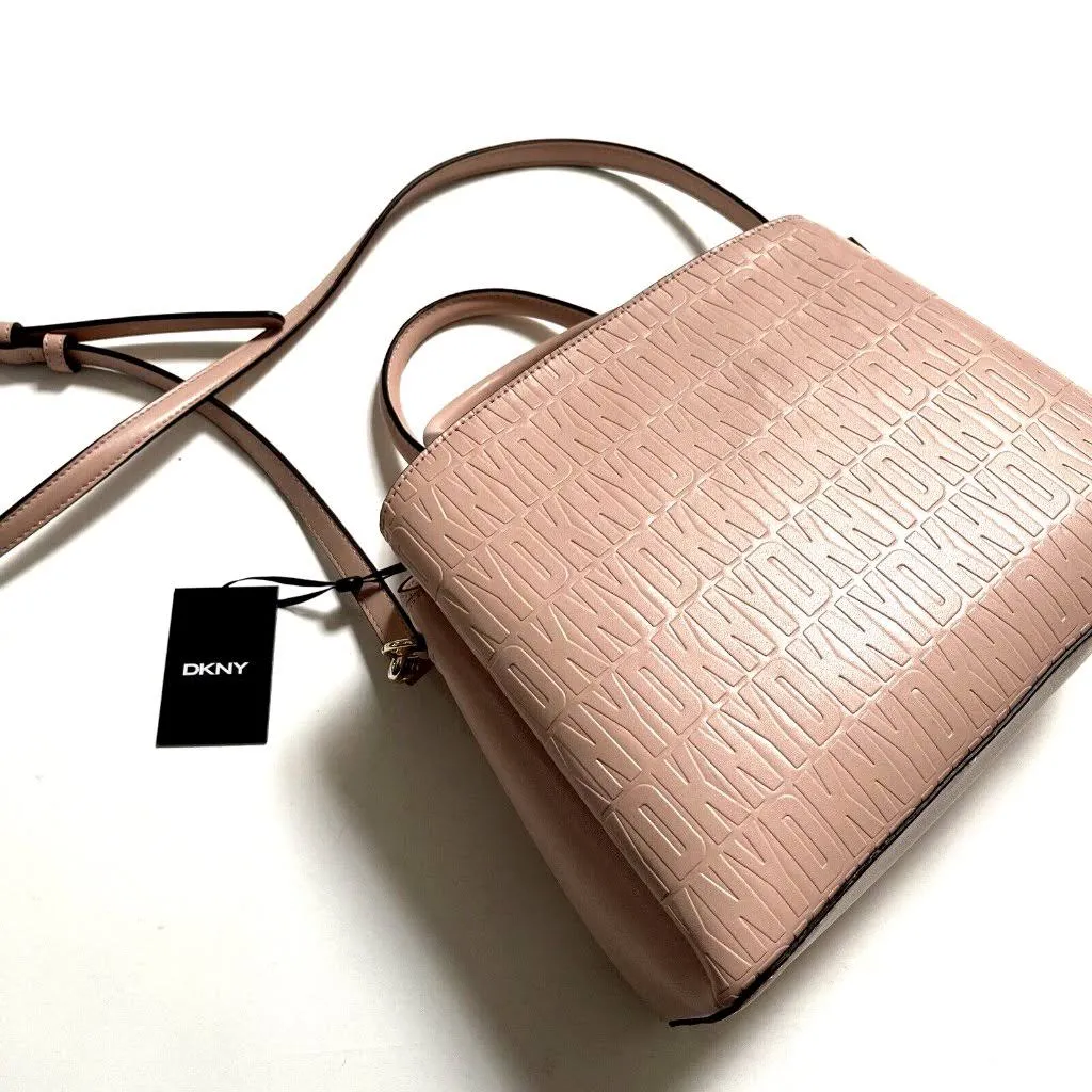 DKNY Veronica MD TZ Cross Blush Pink Shoulder Bag Gold Hardware R04EZ228