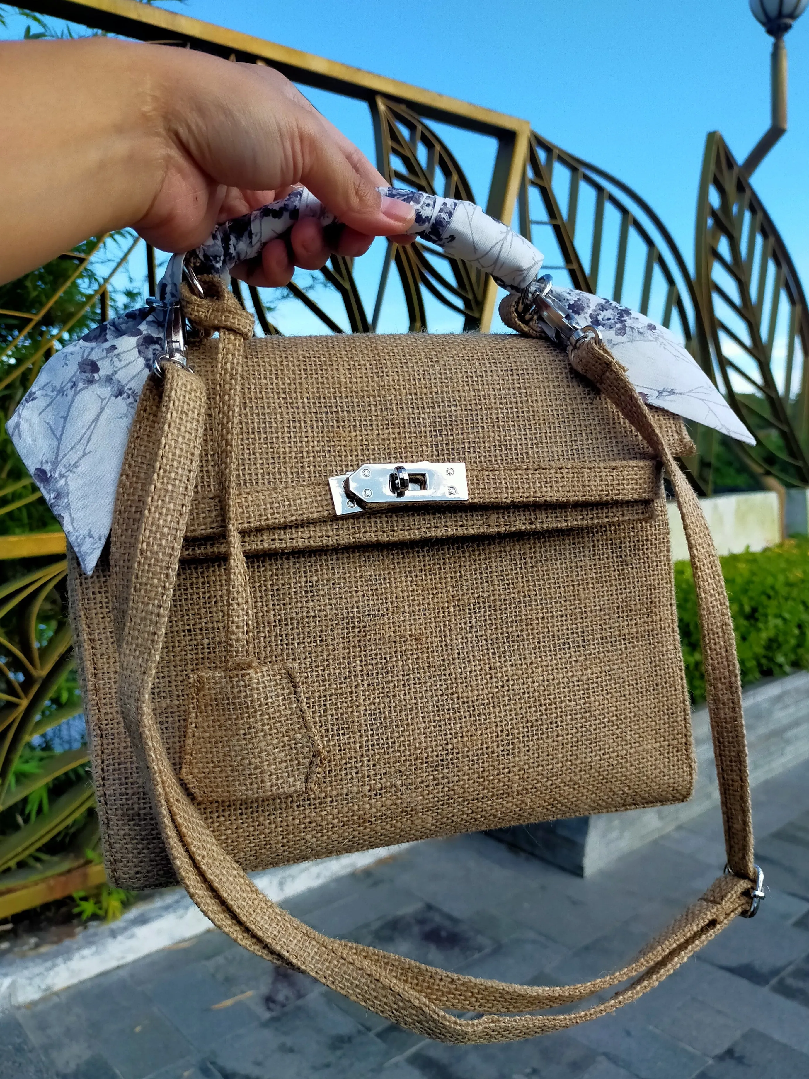 Handmade burlap / jute bag, Small size (25cm)_style 2