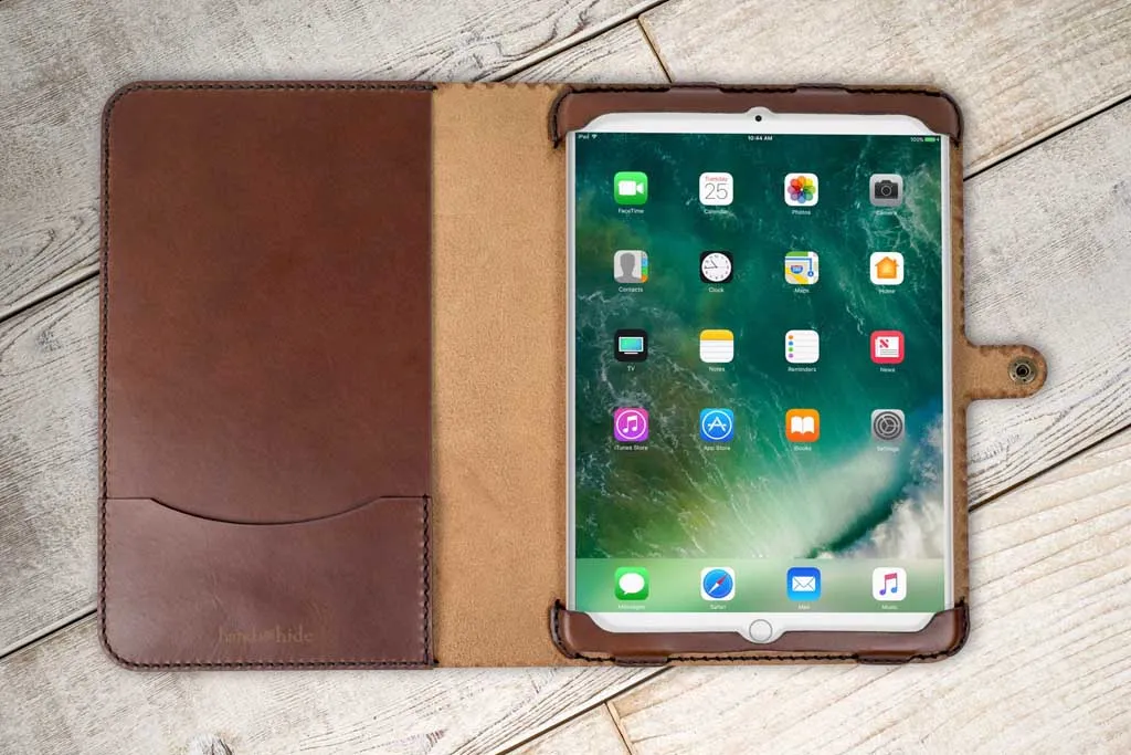 iPad 9.7 Classic Leather Tablet Case