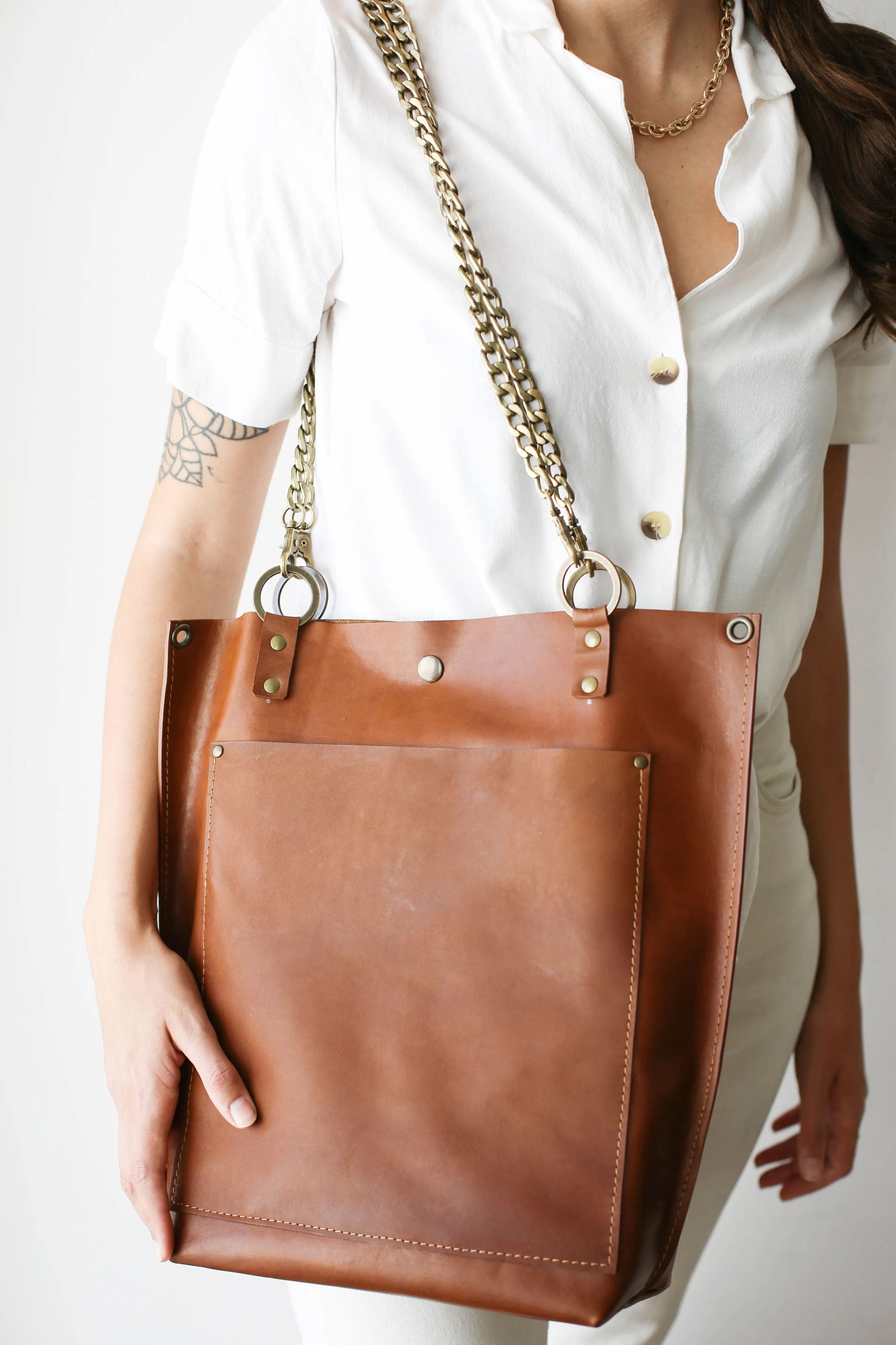 Minimal Brown Leather Tote