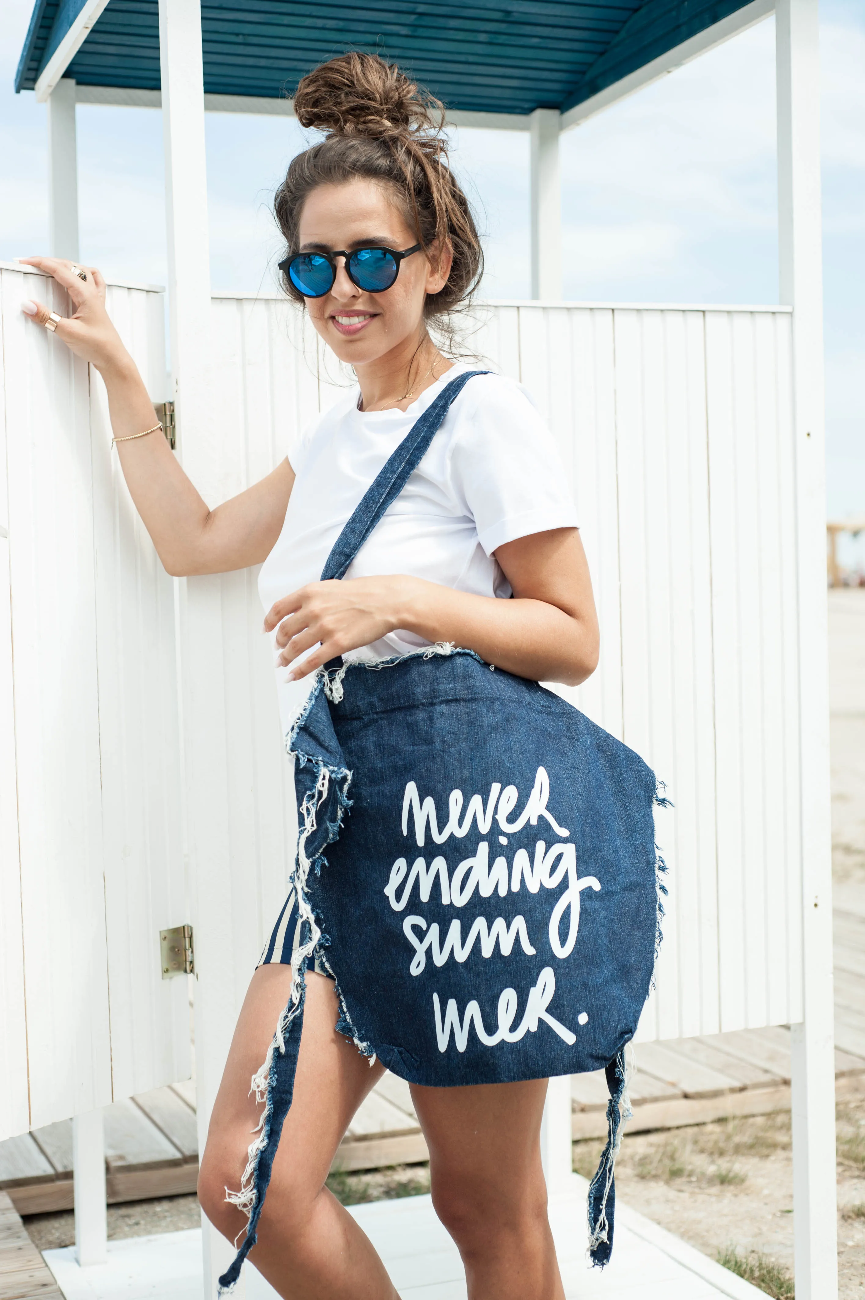 NEVER ENDING SUMMER tote bag